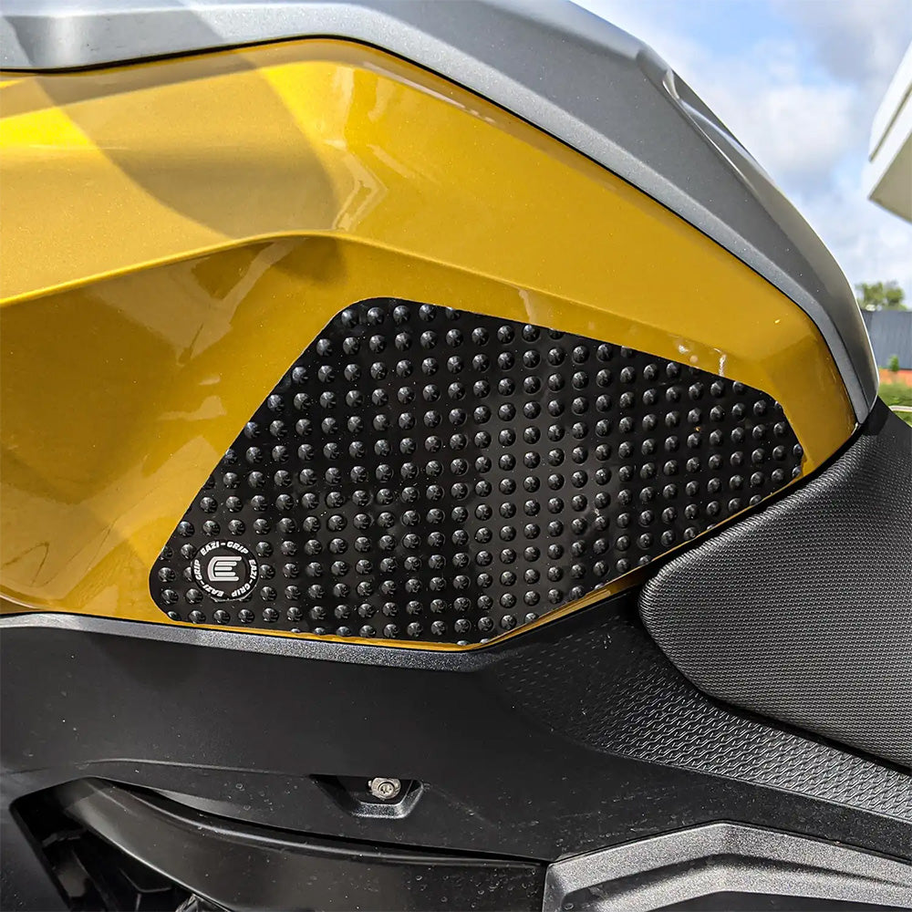 Eazi-Grip BMW F900XR 20- EVO Black R&G